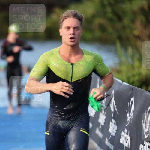 25.08.2024 - Elbe Triathlon Hamburg H.Heesch http://msf.ph/oto/6850996 25.08.2024 08:58:54 Schwimmen 203, 208, 211, 237, 241, 266, 283, 294, 313 meine-sportfotos.de
