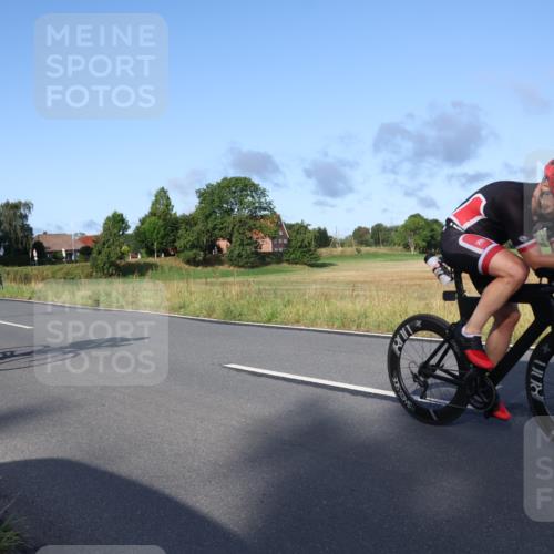 25.08.2024 - Elbe Triathlon Hamburg Fuchs,  Jonas http://msf.ph/oto/6851022 25.08.2024 09:14:25 Radfahren 239, 113, 90 meine-sportfotos.de