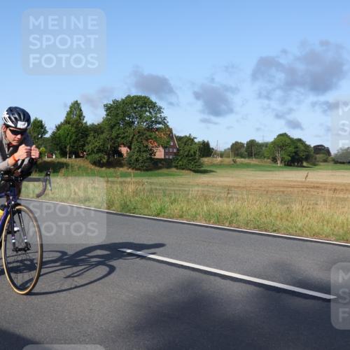 25.08.2024 - Elbe Triathlon Hamburg Fuchs,  Jonas http://msf.ph/oto/6851034 25.08.2024 09:14:25 Radfahren 239, 113, 90 meine-sportfotos.de