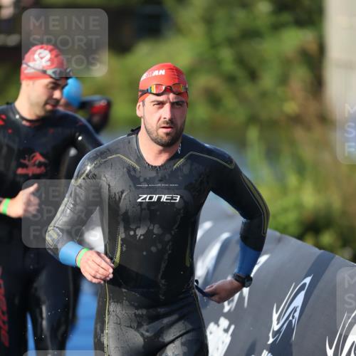 25.08.2024 - Elbe Triathlon Hamburg H.Heesch http://msf.ph/oto/6851283 25.08.2024 08:59:15 Schwimmen 202, 203, 204, 237, 261, 275, 278, 285, 298, 310, 316, 322 meine-sportfotos.de