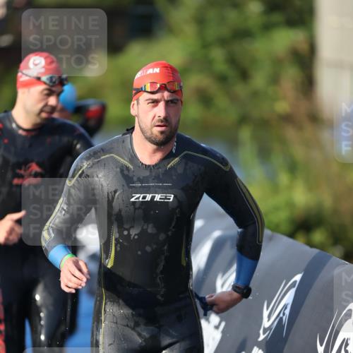 25.08.2024 - Elbe Triathlon Hamburg H.Heesch http://msf.ph/oto/6851290 25.08.2024 08:59:15 Schwimmen 202, 203, 204, 237, 261, 275, 278, 285, 298, 310, 316, 322 meine-sportfotos.de