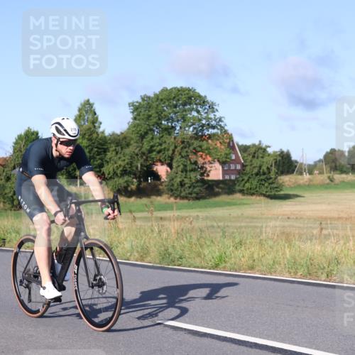 25.08.2024 - Elbe Triathlon Hamburg Fuchs,  Jonas http://msf.ph/oto/6851309 25.08.2024 09:14:43 Radfahren 147, 219 meine-sportfotos.de