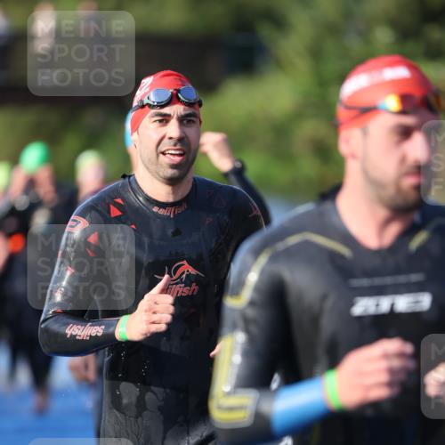 25.08.2024 - Elbe Triathlon Hamburg H.Heesch http://msf.ph/oto/6851325 25.08.2024 08:59:16 Schwimmen 202, 203, 204, 237, 261, 275, 278, 285, 298, 310, 316, 322 meine-sportfotos.de