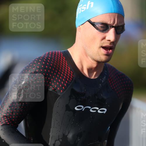 25.08.2024 - Elbe Triathlon Hamburg H.Heesch http://msf.ph/oto/6851398 25.08.2024 08:59:18 Schwimmen 202, 203, 204, 237, 261, 275, 278, 285, 298, 310, 316, 322 meine-sportfotos.de