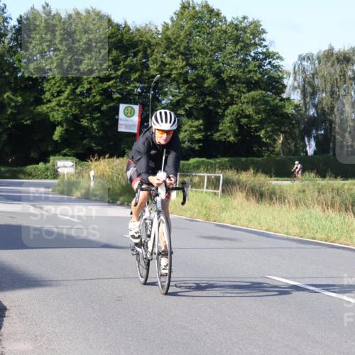 25.08.2024 - Elbe Triathlon Hamburg Fuchs,  Jonas http://msf.ph/oto/6851449 25.08.2024 09:14:59 Radfahren 63, 125, 170 meine-sportfotos.de