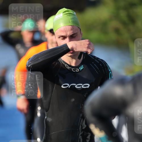 25.08.2024 - Elbe Triathlon Hamburg H.Heesch http://msf.ph/oto/6851471 25.08.2024 08:59:22 Schwimmen 202, 204, 237, 261, 274, 275, 278, 285, 298, 310, 316, 322 meine-sportfotos.de