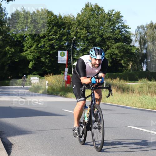 25.08.2024 - Elbe Triathlon Hamburg Fuchs,  Jonas http://msf.ph/oto/6851540 25.08.2024 09:15:02 Radfahren 63, 125, 170, 85, 207 meine-sportfotos.de