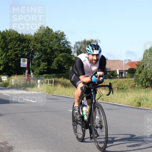 25.08.2024 - Elbe Triathlon Hamburg Fuchs,  Jonas http://msf.ph/oto/6851554 25.08.2024 09:15:02 Radfahren 63, 125, 170, 85, 207 meine-sportfotos.de