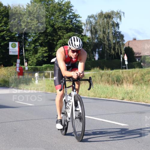 25.08.2024 - Elbe Triathlon Hamburg Fuchs,  Jonas http://msf.ph/oto/6851606 25.08.2024 09:15:06 Radfahren 170, 85, 207, 98 meine-sportfotos.de