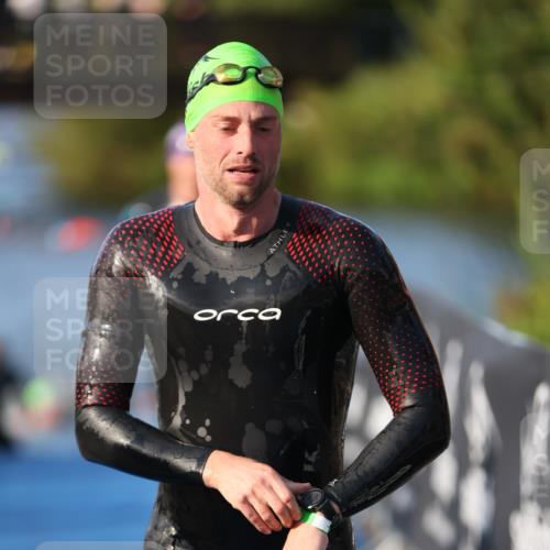 25.08.2024 - Elbe Triathlon Hamburg H.Heesch http://msf.ph/oto/6851733 25.08.2024 08:59:38 Schwimmen 202, 204, 209, 222, 261, 274, 278, 311, 322 meine-sportfotos.de