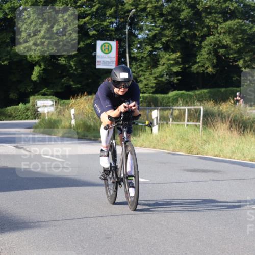25.08.2024 - Elbe Triathlon Hamburg Fuchs,  Jonas http://msf.ph/oto/6851769 25.08.2024 09:15:21 Radfahren 442, 111, 146 meine-sportfotos.de