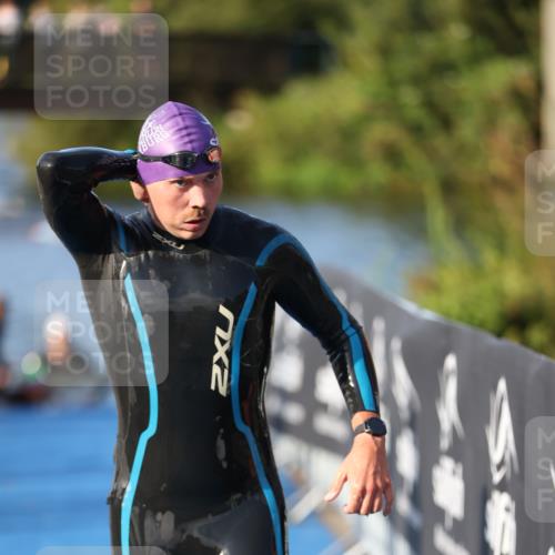 25.08.2024 - Elbe Triathlon Hamburg H.Heesch http://msf.ph/oto/6851817 25.08.2024 08:59:40 Schwimmen 209, 222, 261, 274, 278, 311, 322 meine-sportfotos.de