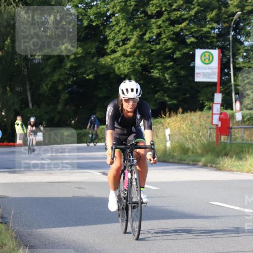 25.08.2024 - Elbe Triathlon Hamburg Fuchs,  Jonas http://msf.ph/oto/6851838 25.08.2024 09:15:25 Radfahren 111, 146, 264, 312 meine-sportfotos.de
