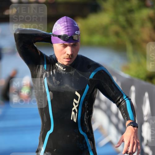 25.08.2024 - Elbe Triathlon Hamburg H.Heesch http://msf.ph/oto/6851857 25.08.2024 08:59:41 Schwimmen 209, 222, 274, 278, 311, 322 meine-sportfotos.de