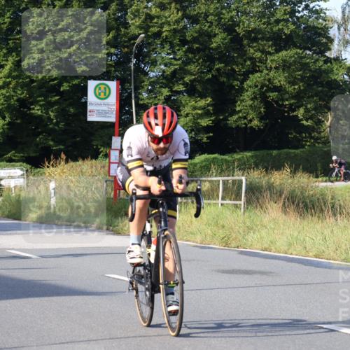25.08.2024 - Elbe Triathlon Hamburg Fuchs,  Jonas http://msf.ph/oto/6852073 25.08.2024 09:15:36 Radfahren 264, 312, 302, 70, 88, 126 meine-sportfotos.de