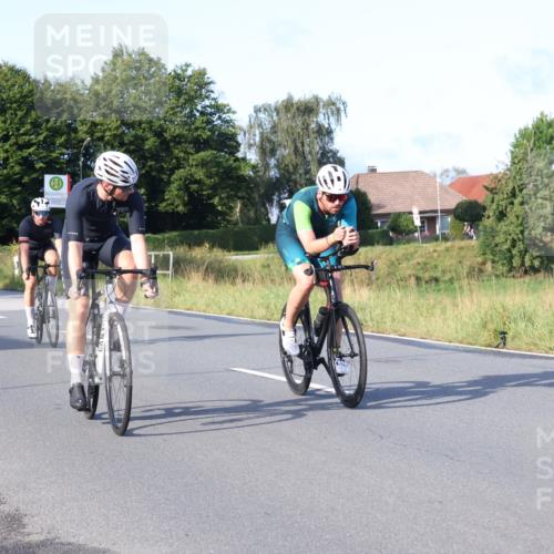 25.08.2024 - Elbe Triathlon Hamburg Fuchs,  Jonas http://msf.ph/oto/6852297 25.08.2024 09:15:49 Radfahren 66, 44, 223, 231, 82 meine-sportfotos.de