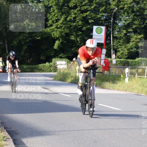 25.08.2024 - Elbe Triathlon Hamburg Fuchs,  Jonas http://msf.ph/oto/6852457 25.08.2024 09:16:00 Radfahren 82, 68, 133, 144 meine-sportfotos.de