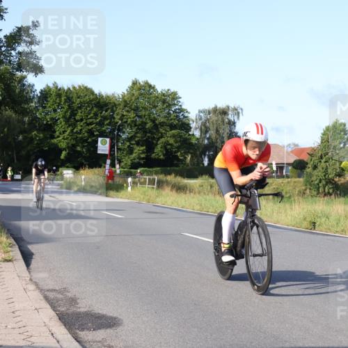 25.08.2024 - Elbe Triathlon Hamburg Fuchs,  Jonas http://msf.ph/oto/6852487 25.08.2024 09:16:01 Radfahren 68, 133, 144 meine-sportfotos.de