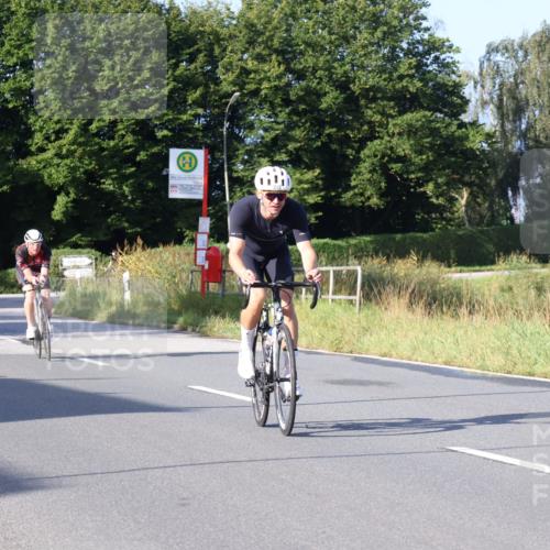 25.08.2024 - Elbe Triathlon Hamburg Fuchs,  Jonas http://msf.ph/oto/6852680 25.08.2024 09:16:08 Radfahren 133, 144, 249, 359 meine-sportfotos.de