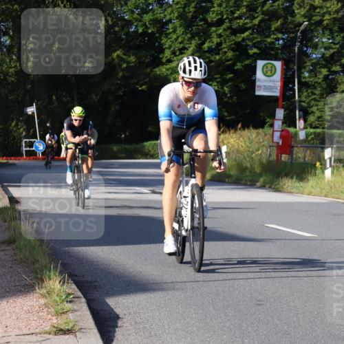25.08.2024 - Elbe Triathlon Hamburg Fuchs,  Jonas http://msf.ph/oto/6852954 25.08.2024 09:16:23 Radfahren 78, 181, 67, 330, 101, 72 meine-sportfotos.de