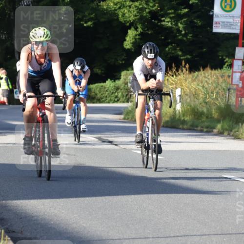 25.08.2024 - Elbe Triathlon Hamburg Fuchs,  Jonas http://msf.ph/oto/6853222 25.08.2024 09:16:34 Radfahren 72, 127, 118, 254, 123, 173, 314 meine-sportfotos.de