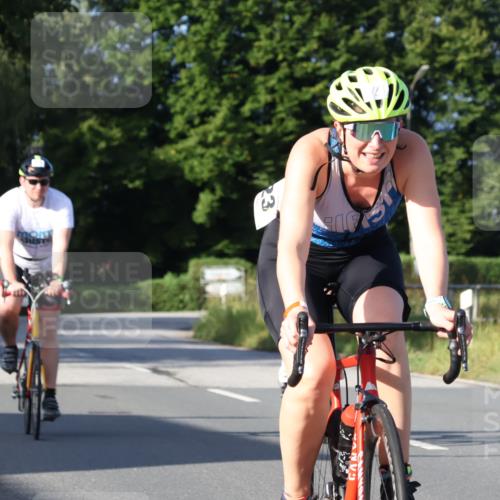 25.08.2024 - Elbe Triathlon Hamburg Fuchs,  Jonas http://msf.ph/oto/6853287 25.08.2024 09:16:36 Radfahren 127, 118, 254, 123, 173, 314 meine-sportfotos.de