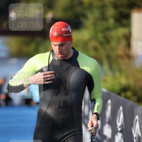 25.08.2024 - Elbe Triathlon Hamburg H.Heesch http://msf.ph/oto/6853291 25.08.2024 09:01:07 Schwimmen 226, 238, 270, 284, 309 meine-sportfotos.de