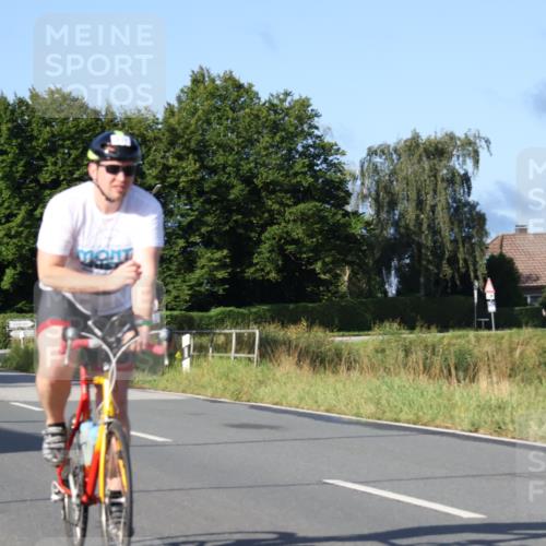 25.08.2024 - Elbe Triathlon Hamburg Fuchs,  Jonas http://msf.ph/oto/6853343 25.08.2024 09:16:37 Radfahren 127, 118, 254, 123, 173, 314 meine-sportfotos.de