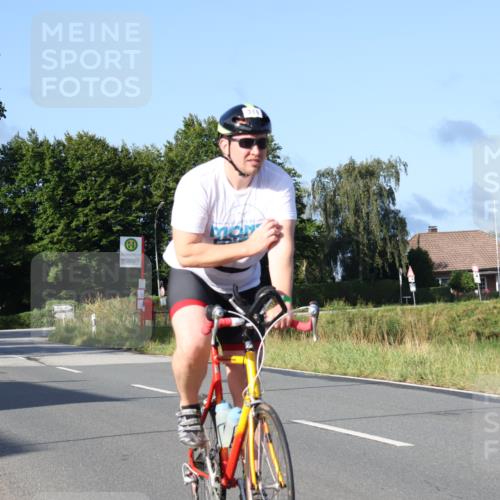 25.08.2024 - Elbe Triathlon Hamburg Fuchs,  Jonas http://msf.ph/oto/6853351 25.08.2024 09:16:37 Radfahren 127, 118, 254, 123, 173, 314 meine-sportfotos.de