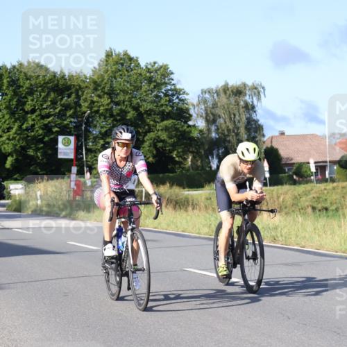 25.08.2024 - Elbe Triathlon Hamburg Fuchs,  Jonas http://msf.ph/oto/6853418 25.08.2024 09:16:56 Radfahren 106, 108, 277, 59 meine-sportfotos.de