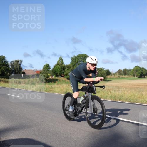25.08.2024 - Elbe Triathlon Hamburg Fuchs,  Jonas http://msf.ph/oto/6853484 25.08.2024 09:16:58 Radfahren 106, 108, 277, 59 meine-sportfotos.de