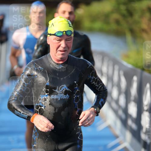 25.08.2024 - Elbe Triathlon Hamburg H.Heesch http://msf.ph/oto/6853575 25.08.2024 09:01:24 Schwimmen 175, 210, 215, 238, 270, 284, 293, 309, 318 meine-sportfotos.de