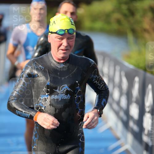 25.08.2024 - Elbe Triathlon Hamburg H.Heesch http://msf.ph/oto/6853589 25.08.2024 09:01:24 Schwimmen 175, 210, 215, 238, 270, 284, 293, 309, 318 meine-sportfotos.de