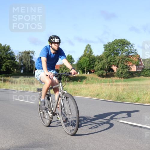 25.08.2024 - Elbe Triathlon Hamburg Fuchs,  Jonas http://msf.ph/oto/6853604 25.08.2024 09:17:18 Radfahren 255 meine-sportfotos.de