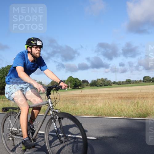 25.08.2024 - Elbe Triathlon Hamburg Fuchs,  Jonas http://msf.ph/oto/6853616 25.08.2024 09:17:18 Radfahren 255 meine-sportfotos.de