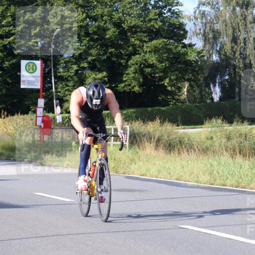 25.08.2024 - Elbe Triathlon Hamburg Fuchs,  Jonas http://msf.ph/oto/6853851 25.08.2024 09:17:42 Radfahren 1851, 289, 323 meine-sportfotos.de