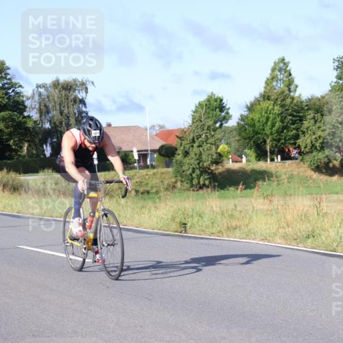 25.08.2024 - Elbe Triathlon Hamburg Fuchs,  Jonas http://msf.ph/oto/6853879 25.08.2024 09:17:42 Radfahren 1851, 289, 323 meine-sportfotos.de