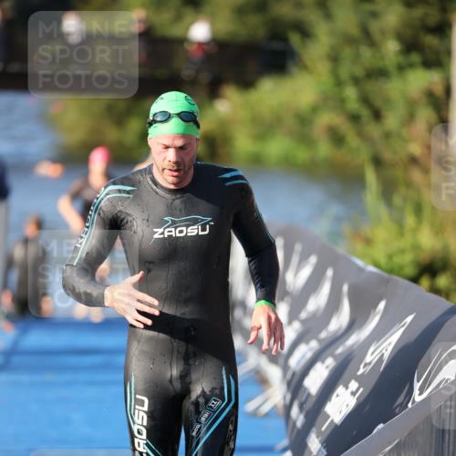 25.08.2024 - Elbe Triathlon Hamburg H.Heesch http://msf.ph/oto/6853991 25.08.2024 09:01:33 Schwimmen 135, 175, 210, 215, 238, 270, 284, 293, 318 meine-sportfotos.de