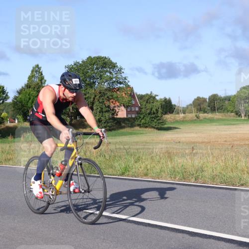 25.08.2024 - Elbe Triathlon Hamburg Fuchs,  Jonas http://msf.ph/oto/6854668 25.08.2024 09:17:43 Radfahren 1851, 289, 323, 265 meine-sportfotos.de