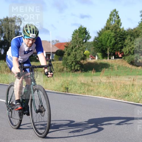 25.08.2024 - Elbe Triathlon Hamburg Fuchs,  Jonas http://msf.ph/oto/6854755 25.08.2024 09:17:49 Radfahren 289, 323, 265, 71 meine-sportfotos.de