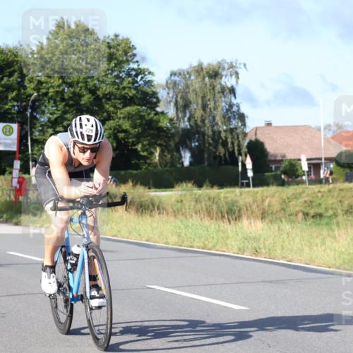 25.08.2024 - Elbe Triathlon Hamburg Fuchs,  Jonas http://msf.ph/oto/6854918 25.08.2024 09:17:59 Radfahren 71, 229, 187 meine-sportfotos.de
