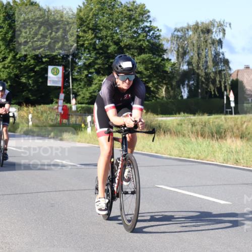 25.08.2024 - Elbe Triathlon Hamburg Fuchs,  Jonas http://msf.ph/oto/6855131 25.08.2024 09:18:12 Radfahren 391, 326, 107, 339, 234 meine-sportfotos.de