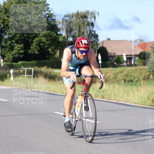 25.08.2024 - Elbe Triathlon Hamburg Fuchs,  Jonas http://msf.ph/oto/6855239 25.08.2024 09:18:22 Radfahren 325 meine-sportfotos.de