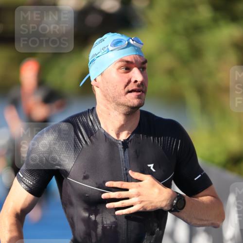 25.08.2024 - Elbe Triathlon Hamburg H.Heesch http://msf.ph/oto/6855260 25.08.2024 09:03:42 Schwimmen 206, 249, 251, 271, 317 meine-sportfotos.de