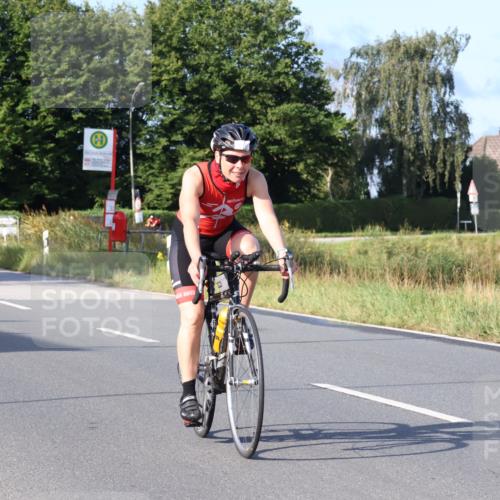 25.08.2024 - Elbe Triathlon Hamburg Fuchs,  Jonas http://msf.ph/oto/6855294 25.08.2024 09:18:30 Radfahren 119, 228, 73, 50 meine-sportfotos.de