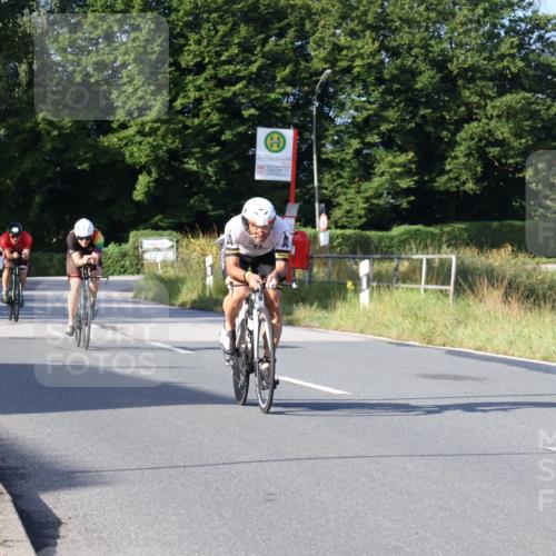 25.08.2024 - Elbe Triathlon Hamburg Fuchs,  Jonas http://msf.ph/oto/6855431 25.08.2024 09:18:35 Radfahren 119, 228, 73, 50, 242 meine-sportfotos.de
