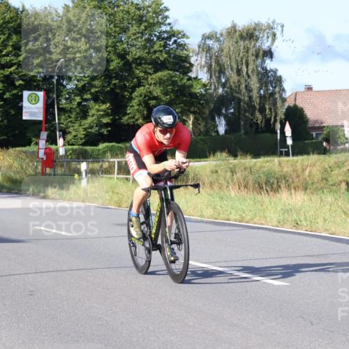 25.08.2024 - Elbe Triathlon Hamburg Fuchs,  Jonas http://msf.ph/oto/6855492 25.08.2024 09:18:38 Radfahren 228, 73, 50, 242 meine-sportfotos.de