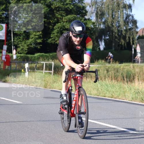 25.08.2024 - Elbe Triathlon Hamburg Fuchs,  Jonas http://msf.ph/oto/6855778 25.08.2024 09:19:06 Radfahren 53, 139, 176 meine-sportfotos.de
