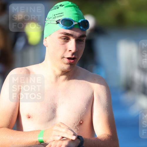 25.08.2024 - Elbe Triathlon Hamburg H.Heesch http://msf.ph/oto/6855810 25.08.2024 09:04:01 Schwimmen 206, 249, 251, 255, 271, 317 meine-sportfotos.de