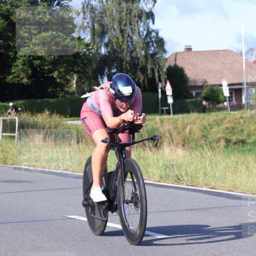 25.08.2024 - Elbe Triathlon Hamburg Fuchs,  Jonas http://msf.ph/oto/6855852 25.08.2024 09:19:11 Radfahren 53, 139, 176, 243 meine-sportfotos.de